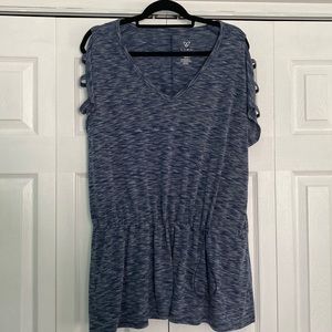 Livi Active Short Sleeve Top Size 18/20